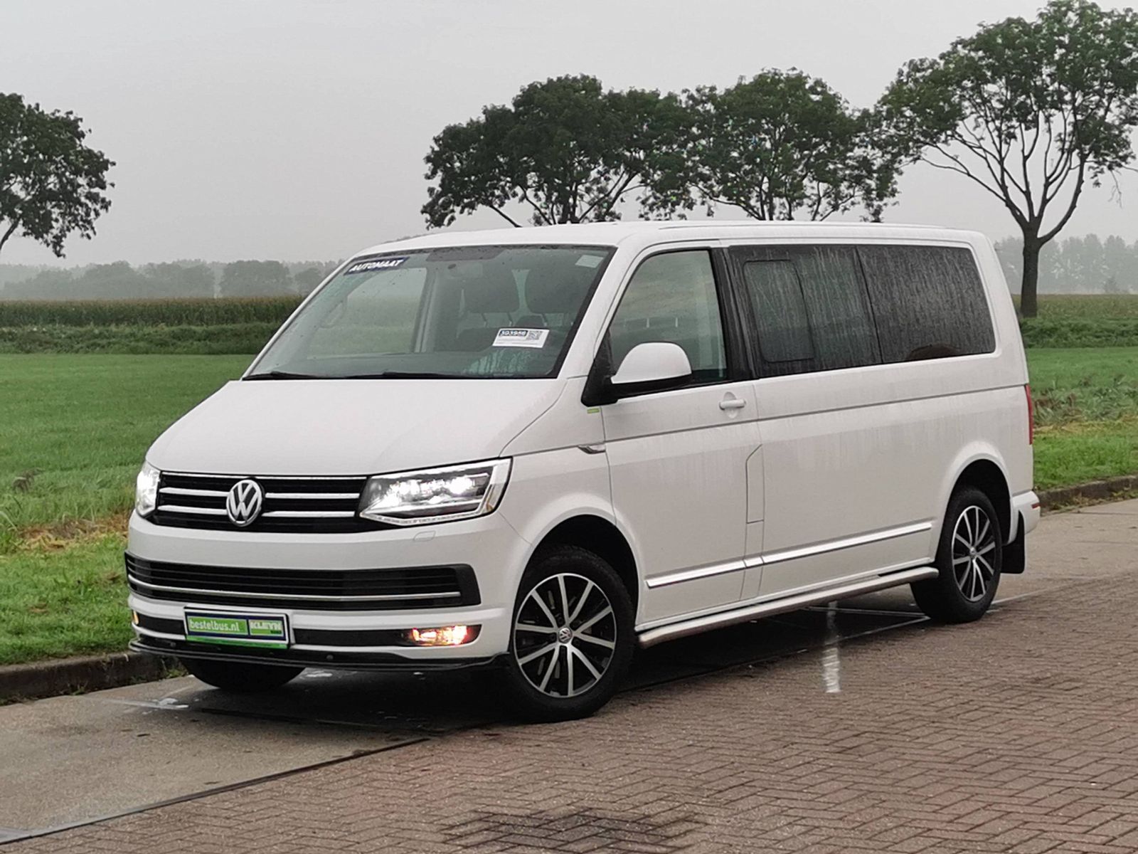 Caravelle Outside